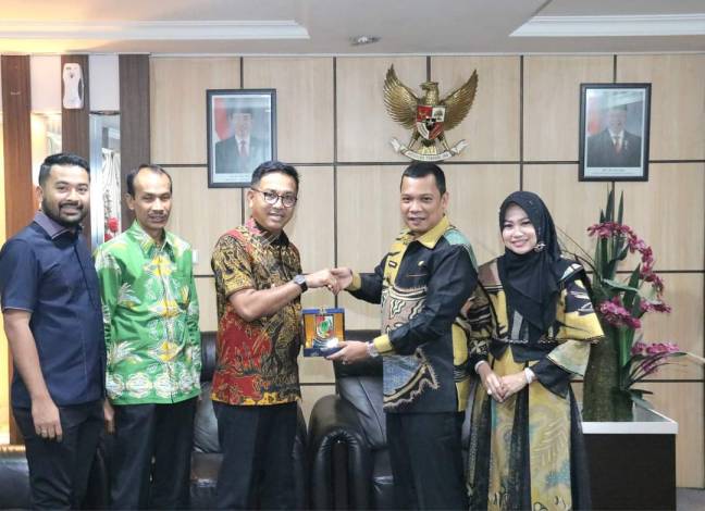 Terima Kunjungan Bupati Solok Selatan, Pj Walikota Pekanbaru: MPP Dapat Banyak Pujian