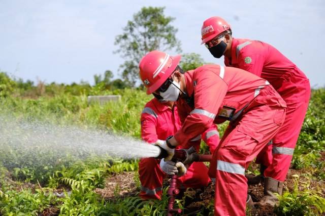 Dukung Upaya Pemadaman Karhutla di Riau, PT KPI RU Dumai Lakukan Hal Ini