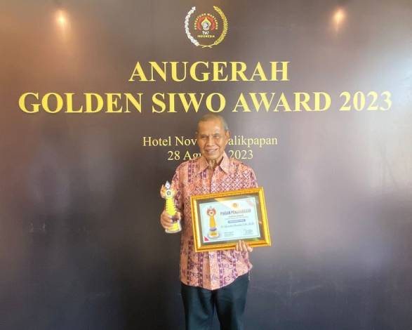 Golden Award SIWO PWI 2023, Ketua KONI Riau Terima Anugerah Pembina Olahraga Terbaik