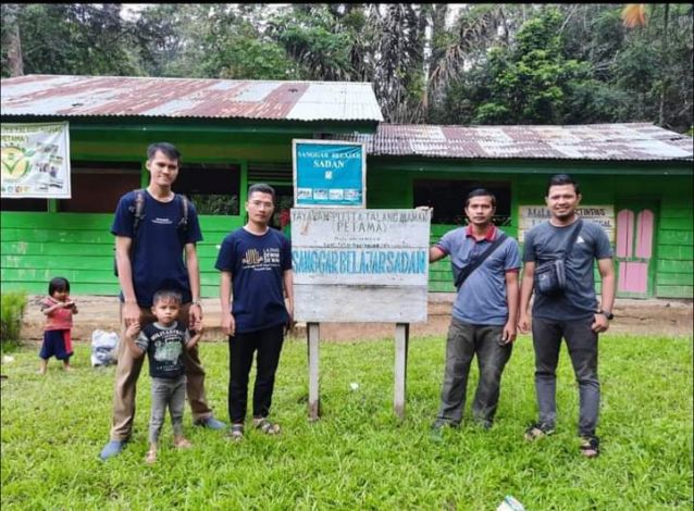 Dewan Dakwah Kampar Salurkan Bantuan ke Desa Pedalaman Talang Mamak dan Bina Para Mualaf