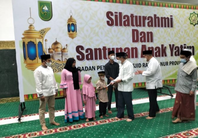Masjid Raya Annur Santuni 120 Anak Yatim