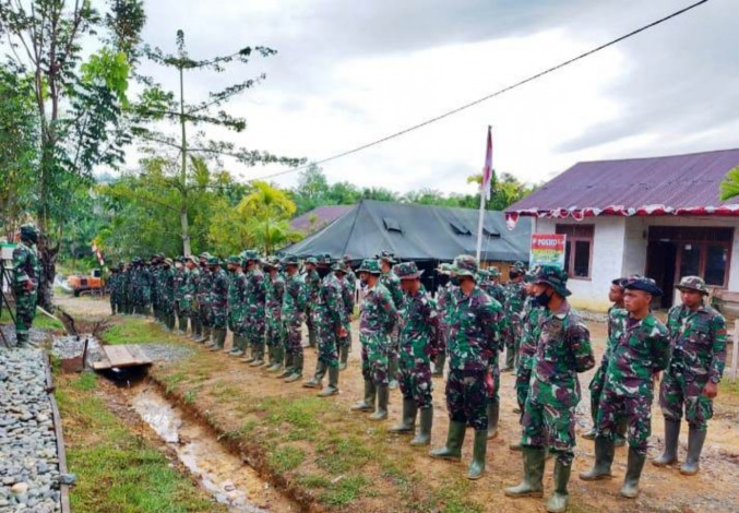 Jelang Penutupan TMMD Ke-108, TNI Gelar Apel Pengecekan dan Yel-yel Penyemangat