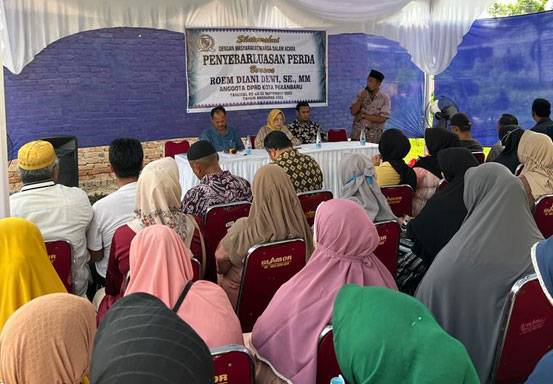 Roem Diani Dewi Laksanakan Penyebarluasan Perda 14 Tahun 2018