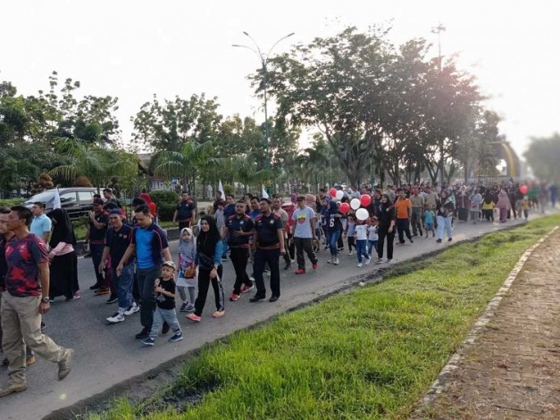 Jelang Hari Bhayangkara, Ribuan Warga Ikuti Olahraga Bersama dan Bazar Polres Kampar