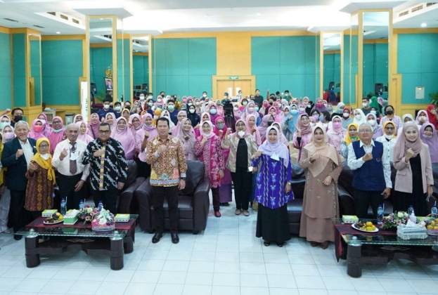 Cegah Kanker Payudara, Direktur RSUD Arifin Achmad Riau Ajak Wanita Terapkan Pola Hidup Sehat