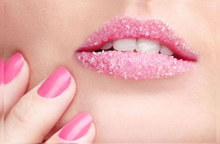 Ubah Bibir Gelap Jadi Pink Alami dengan Bahan-bahan Alami Berikut