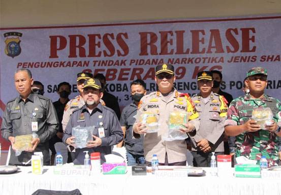 Press Release Akhir Tahun, Polres Bengkalis Musnahkan 9 Kg Narkoba