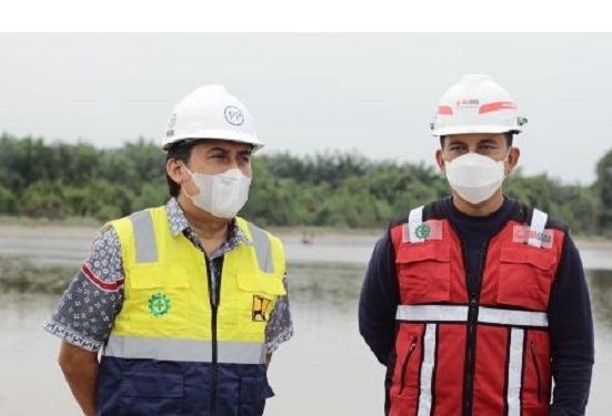 Kunjungan Direktur Sanitasi bersama dengan Kepala Satuan Kerja Pelaksanaan Prasarana Permukiman Wilayah Riau ke lokasi IPAL Kota Pekanbaru