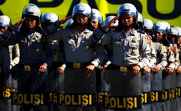 45 Polisi di Riau Dipecat Selama 2016