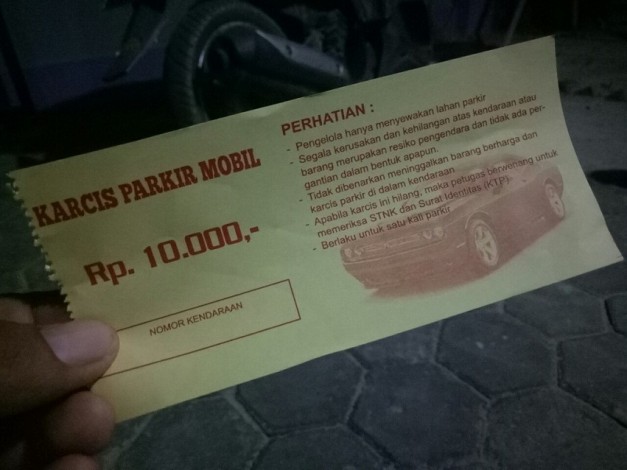 Alasan Hari Libur, Tarif Parkir di Stadion Utama Riau Capai Rp10.000