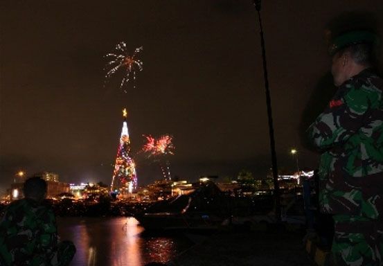 Omicron Membuat Perayaan Tahun Baru Jadi Lebih Sunyi di Banyak Negara