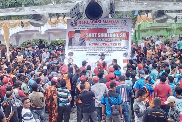 Ribuan Buruh Riau Dukung Saut Sihaloho Maju Jadi DPD RI