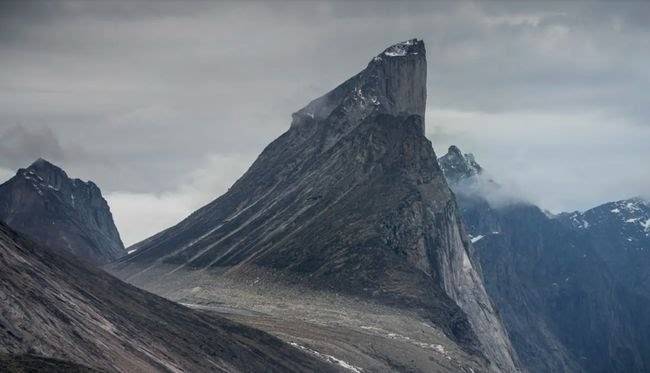Unik dan Seram, Gunung Thor Bidang Paling Terjal di Muka Bumi