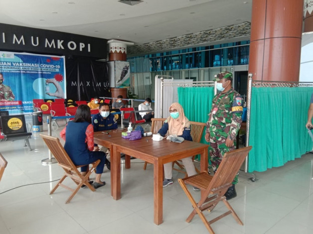 Vaksin Disiapkan Bagi Penumpang di Bandara SSK II Pekanbaru