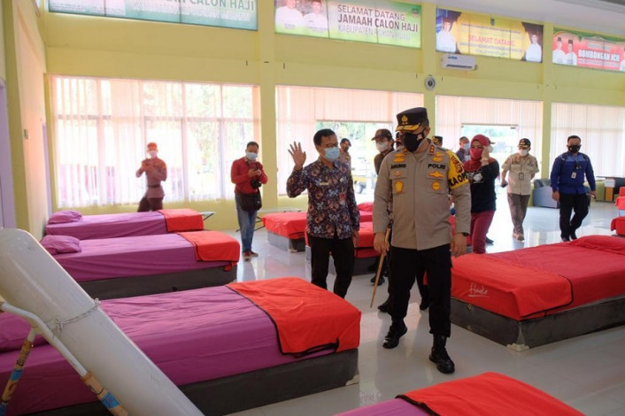 Ruang Rawat Inap Asrama Haji Tidak Cukup, Kapolda Riau Minta Durasi Isolasi Tak Lagi 14 Hari
