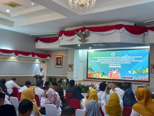 Riau Jadi Provinsi Pertama Terapkan Kurikulum Gambut dan Mangrove di Sekolah