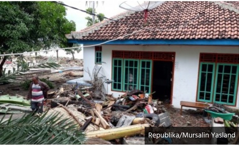 Cerita Rumah Rasdi yang Tetap Utuh Usai Tsunami Menerjang