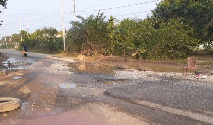 Jalan Rusak di Riau Capai 1.035 Km, Gubernur Akui Jadi PR 2023