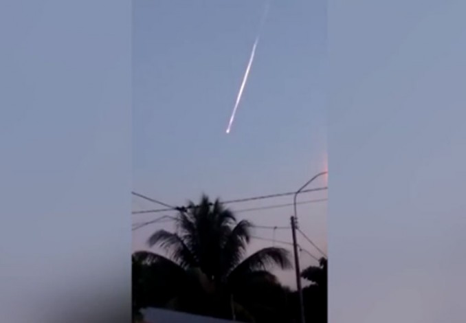 Bola Api dari Langit Menghantam Amerika Selatan, Meteorit?