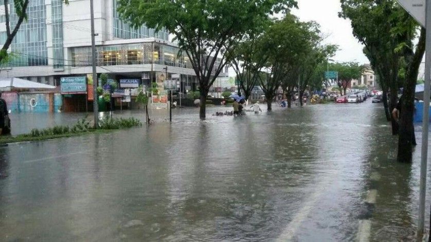 Beberapa Titik di Jalan Sudirman Ini Sering Banjir, Begini Tanggapan Dinas PUPR Pekanbaru