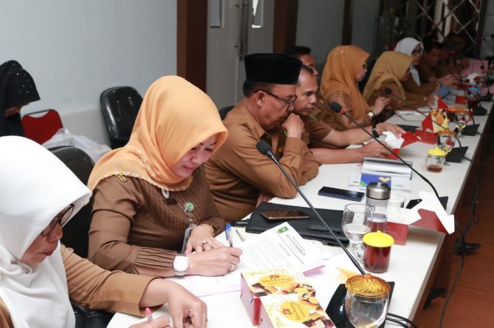 Kadisdik Riau Larang Kepsek SMA/SMK Lakukan Pungutan