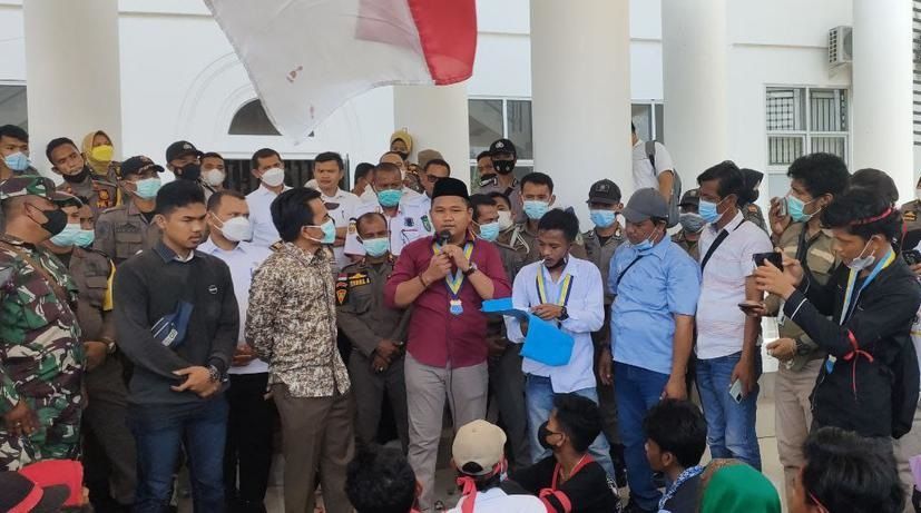 Mahasiswa dan Masyarakat Petani Sinaboi Tuding Ketua DPRD Rohil Serobot Lahan