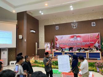 Rapat Pleno Rekapitulasi Penghitungan Suara di Kecamatan Kampar Kiri Tengah Menyita Waktu Lebih Panjang