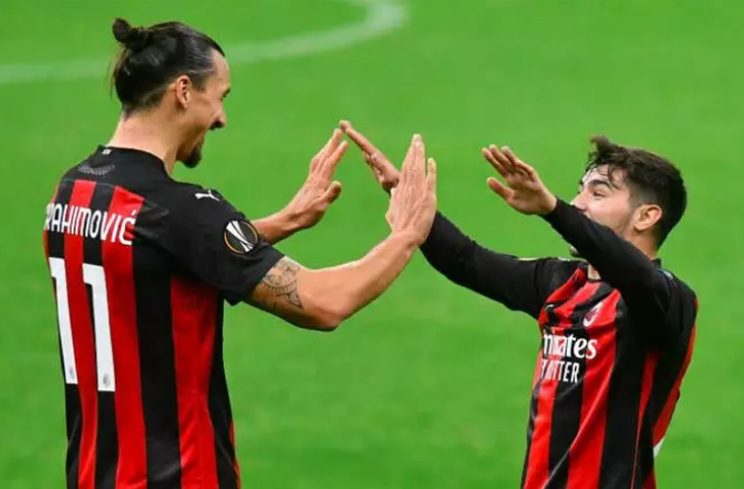 Ibrahimovic Comeback, AC Milan Bungkam Benevento dan Naik ke Posisi 2