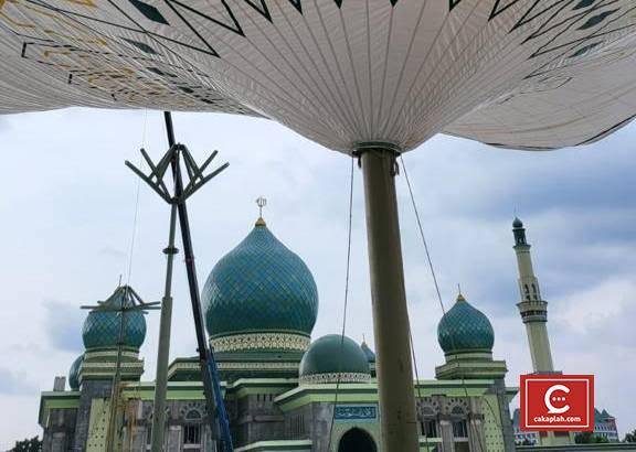 Payung Elektrik Masjid Raya Annur Riau Tak Selesai, Proses Lelang Diduga Bermasalah