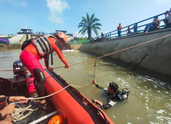 Remaja yang Tenggelam di Bendungan Pauh Pangean Kuansing Belum Ditemukan