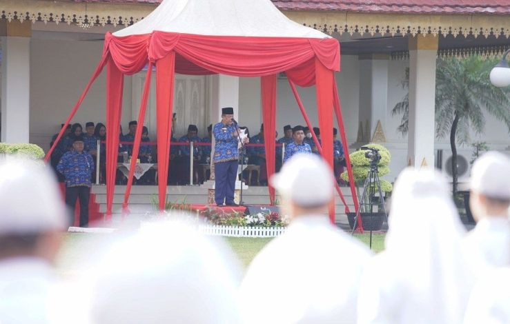 Pj Gubri Berang! Kadisdik Riau Tak Hadir saat Upacara Hardiknas