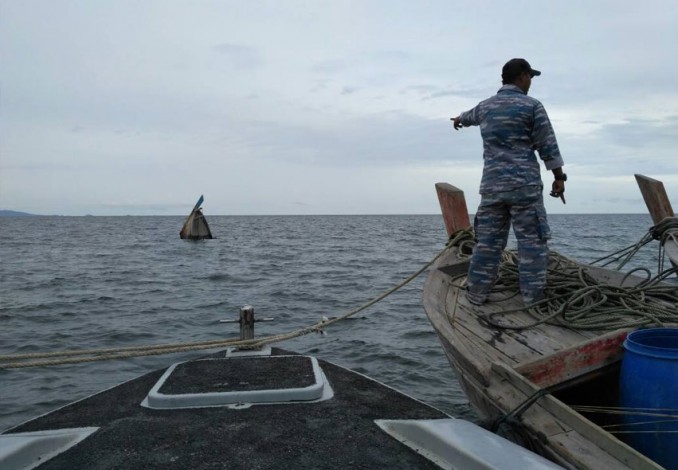 TNI AL Bantu Pencarian Kapal Tenggelam, 3 ABK Masih Hilang