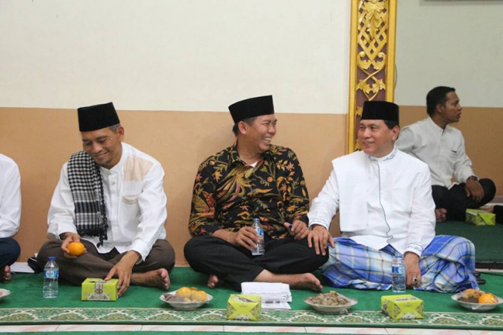 Firdaus Didoakan Warga Jadi Gubernur Riau