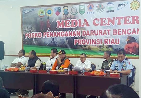 BNPB Evaluasi Karhutla Riau, Syamsuar Heran Kebakaran Beralih dari Pesisir ke Darat