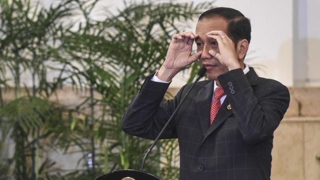 Jokowi Sebut Pengadangan #2019GantiPresiden Wewenang Polisi