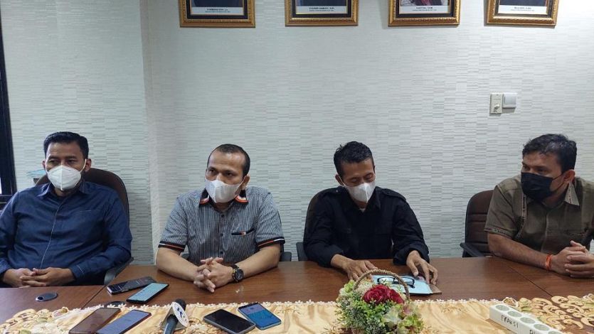 Hamdani Diberhentikan dari Ketua DPRD, PKS Sebut Ilegal
