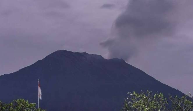 PVMBG: Suplai Magma Gunung Agung Masih Berlangsung