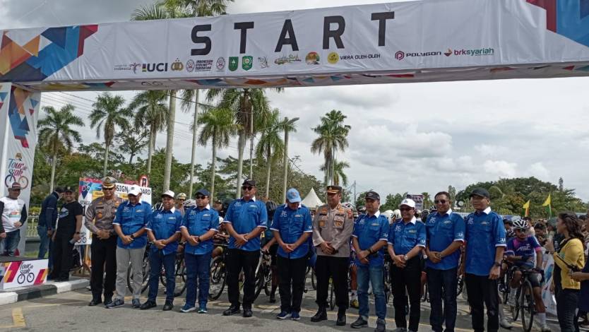 62 Pembalap Tour de Siak Start Etape I Siak City Race