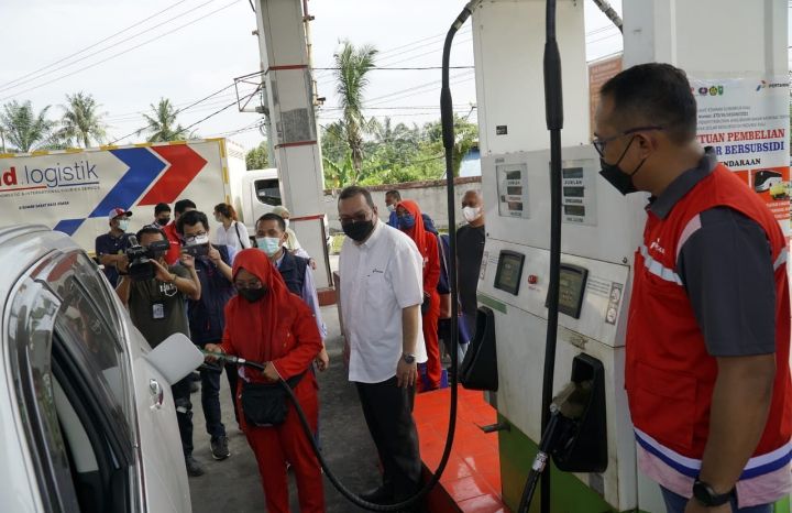 Pastikan Ketersediaan BBM dan LPG, Direksi Pertamina Kunjungi SPBU di Pekanbaru