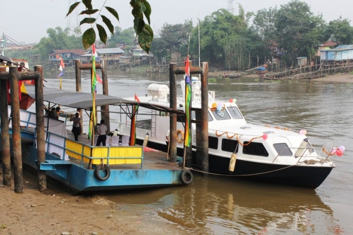 Lama Bersandar di Sei Duku, Bus Air Kembali Arungi Sungai Siak