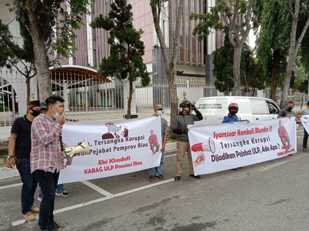 Status Hukum Tak Jelas, Syamsuar Dituding Blunder Tunjuk Ekky Ghadafi Jadi Kabag ULP Riau