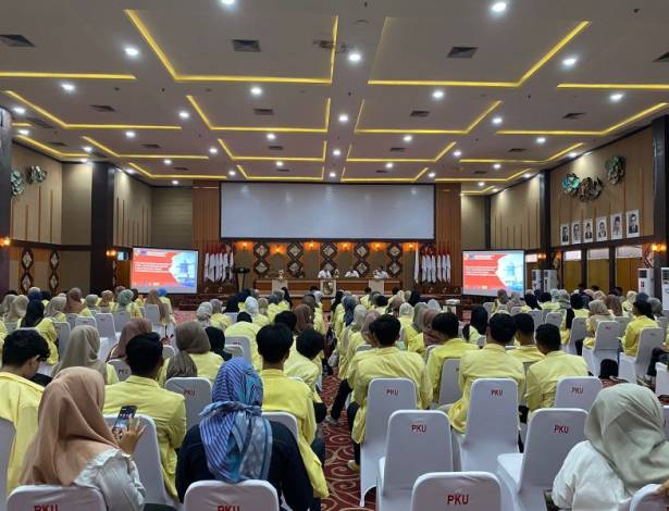 Ratusan Mahasiswa Universitas Negeri Padang KKL di Diskominfotiksan Pekanbaru