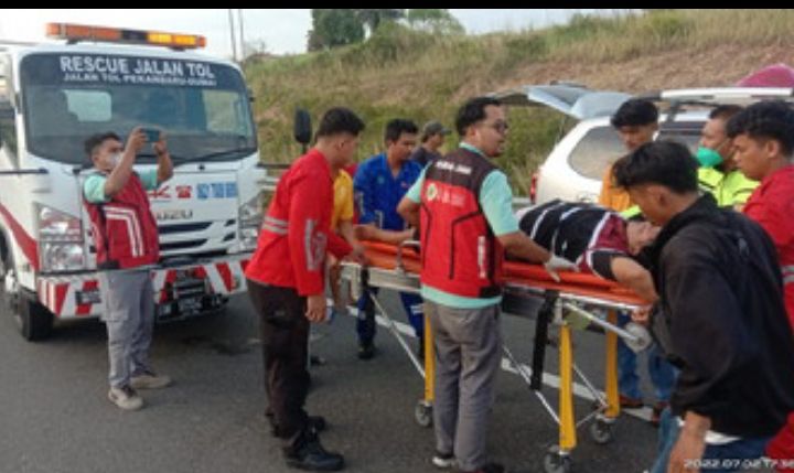 Satu Keluarga Keracunan AC Mobil di Tol Permai Riau 