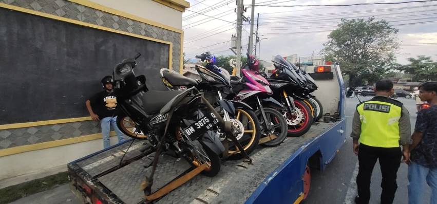 Balapan di Stadion Utama Pekanbaru, Polisi Amankan 20 Sepeda Motor