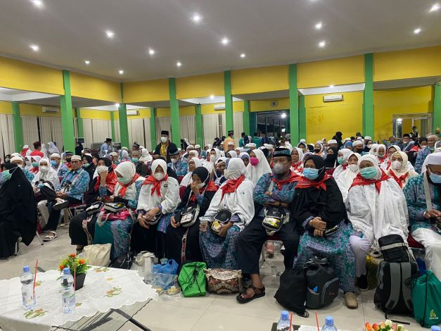 441 Jamaah Haji Tiba di Pekanbaru, 9 Orang Reaktif