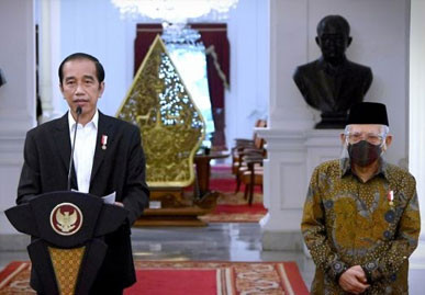 Diteken Jokowi, UU Cipta Kerja Langsung Digugat