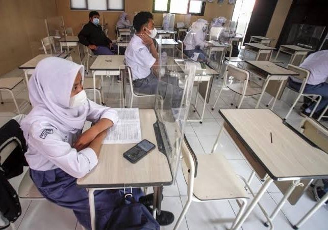 Kembali Dikeluhkan Orang Tua Murid, DPRD Riau Dorong Belajar Tatap Muka 100 Persen