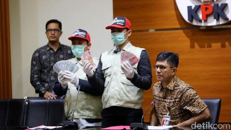 Jerat Bupati Jombang, KPK Peringatkan Kepala Daerah Petahana Lain