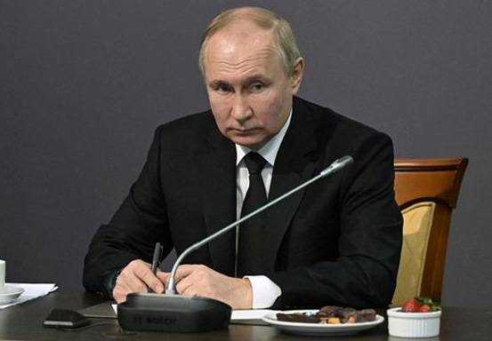 Presiden Vladimir Putin. (Sputnik/Ilya Pitalyov/Pool via REUTERS)