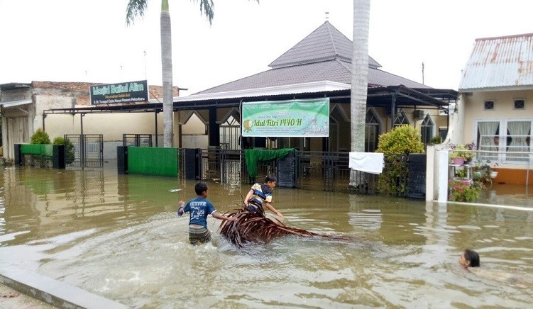 PUPR Baru Tuntaskan 10 Titik Banjir di Pekanbaru